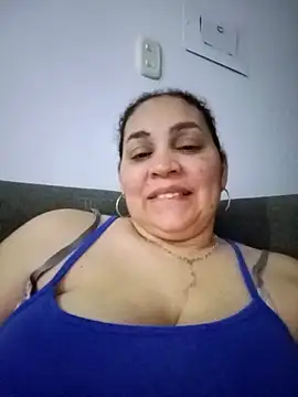 MirandaSoto online show from 4, 2, 2026