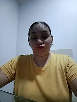 MirandaSoto online show from 19, 4, 2026