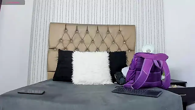 Snapshot of veneno_hot chatting on 7, 2, 2025 veneno hot online show from 7, 2, 2025