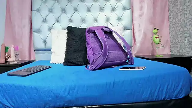 Snapshot of veneno_hot chatting on 27, 9, 2025 veneno hot online show from 27, 9, 2025