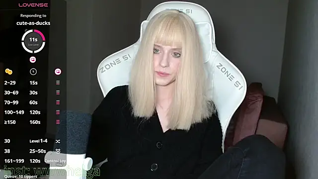 LizaKisses online show from 13, 11, 2025