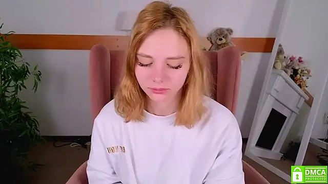 Snapshot of MirraBellanta chatting on 25, 10, 2025 MirraBellanta online show from 25, 10, 2025