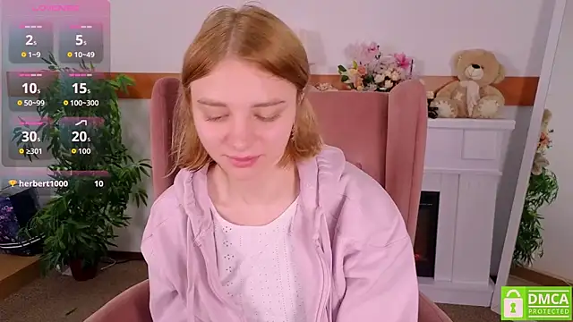 Snapshot of MirraBellanta chatting on 10, 11, 2025 MirraBellanta online show from 10, 11, 2025