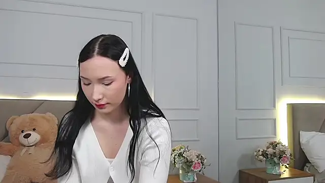 LeilaLow online show from 26, 12, 2024