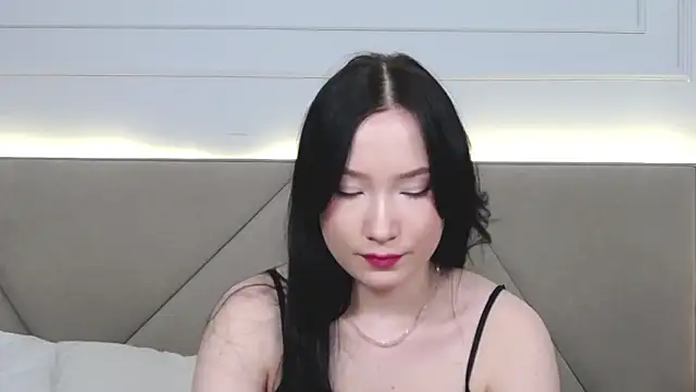 LeilaLow online show from 29, 12, 2024