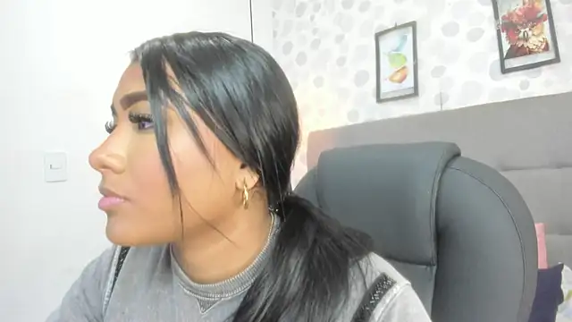 nicole  parker1 online show from 25, 3, 2026