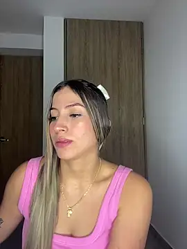 Issabela G1 online show from 16, 2, 2025