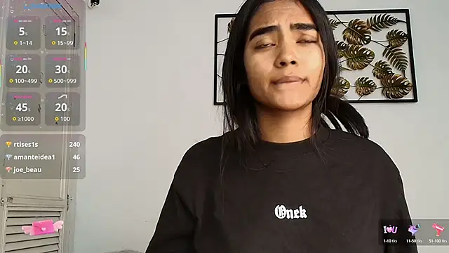 Snapshot of julieta_aguilar1 chatting on 25, 9, 2025 julieta aguilar1 online show from 25, 9, 2025