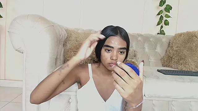 julieta aguilar1 online show from 23, 11, 2025