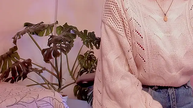 Snapshot of Nami_sunny chatting on 13, 11, 2025 Nami sunny online show from 13, 11, 2025