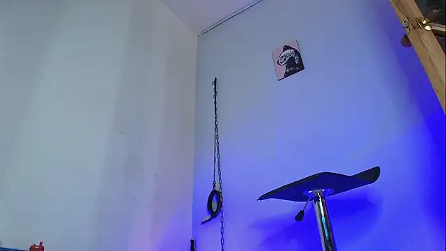 amber  blair online show from 21, 11, 2025