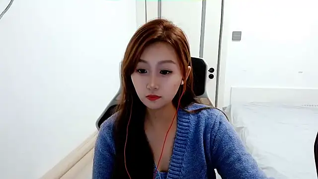 Snapshot of zhenzhen999 chatting on 25, 10, 2025 zhenzhen999 online show from 25, 10, 2025