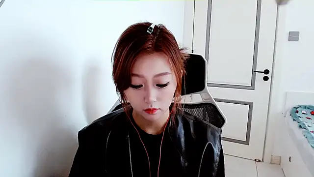 Snapshot of zhenzhen999 chatting on 1, 11, 2025 zhenzhen999 online show from 1, 11, 2025