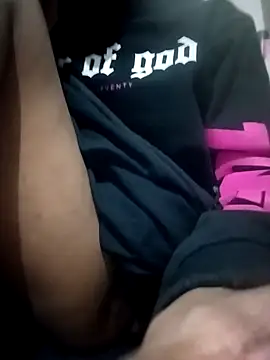 Snapshot of zoya_khan25 chatting on 3, 12, 2024 zoya khan25 online show from 3, 12, 2024