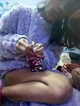 Snapshot of zoya_khan25 chatting on 12, 1, 2025 zoya khan25 online show from 12, 1, 2025