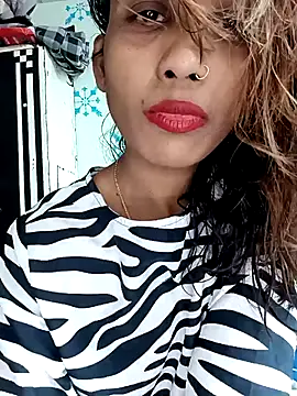 Snapshot of zoya_khan25 chatting on 1, 3, 2025 zoya khan25 online show from 1, 3, 2025