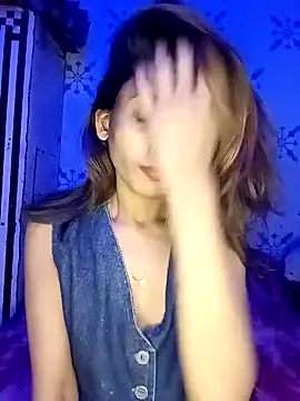 Snapshot of zoya_khan25 chatting on 11, 3, 2025 zoya khan25 online show from 11, 3, 2025