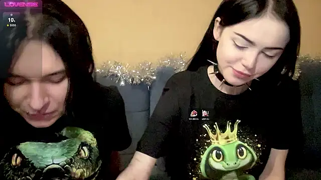 Snapshot of SIBBLlnGraypac chatting on 2, 1, 2025 SIBBLlnGraypac online show from 2, 1, 2025