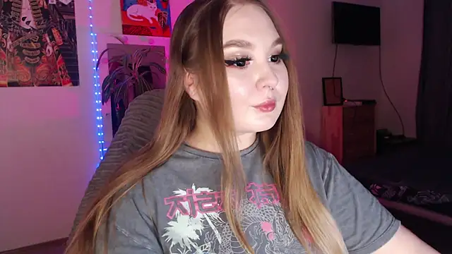 Greeenfriends6969 online show from 15, 4, 2026