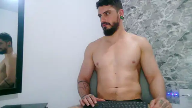 Aaron kwok28 online show from 16, 3, 2025