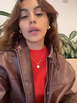 Snapshot of Katee_Jones chatting on 30, 11, 2025 Katee Jones online show from 30, 11, 2025