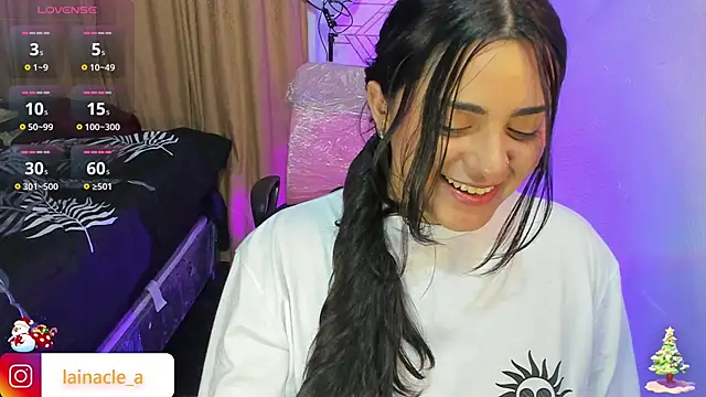 Snapshot of _laina_ chatting on 8, 1, 2025 laina online show from 8, 1, 2025