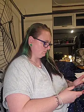 Bunny Cummings online show from 1, 10, 2025