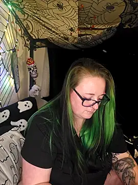 Bunny Cummings online show from 19, 10, 2025