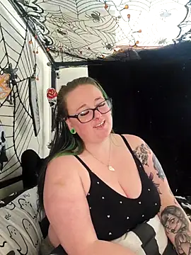 Bunny Cummings online show from 24, 10, 2025