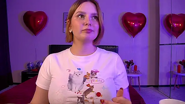 Snapshot of DianeMills chatting on 19, 2, 2025 DianeMills online show from 19, 2, 2025