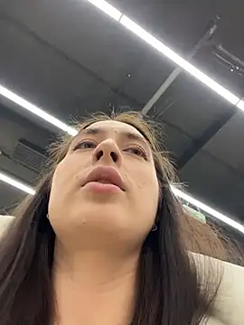 Holly Play online show from 18, 2, 2026