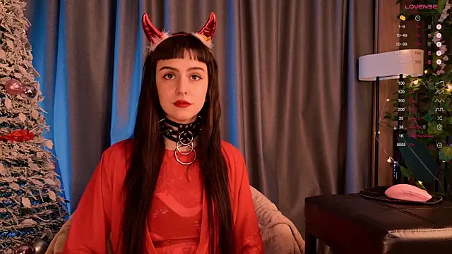 MichaellaMoon online show from 31, 12, 2024