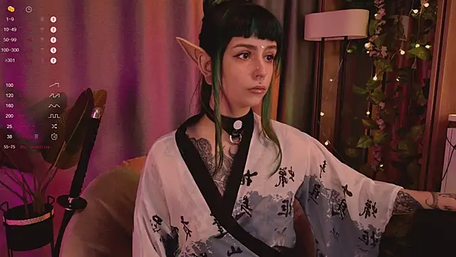 MichaellaMoon online show from 8, 2, 2025