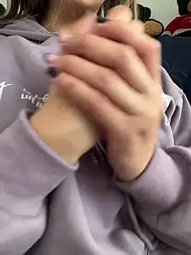 Iris lee online show from 2, 2, 2025