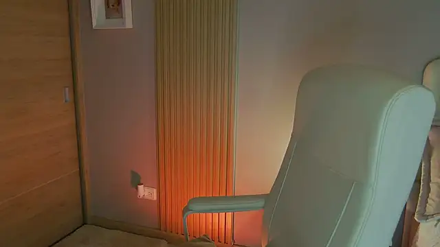 Snapshot of Alessia-miller_ chatting on 22, 1, 2025 Alessia-miller online show from 22, 1, 2025