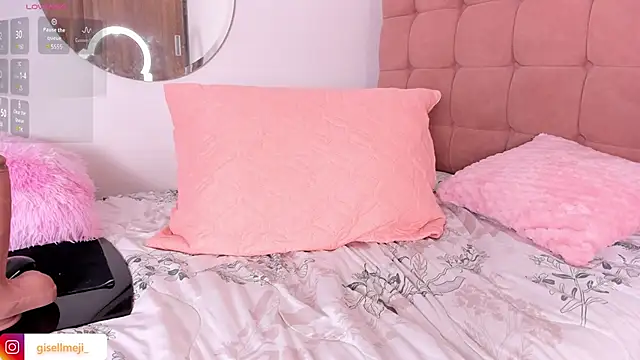 Snapshot of Gisellmejiaa chatting on 19, 3, 2025 Gisellmejiaa online show from 19, 3, 2025