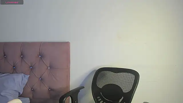 nicol jone1 online show from 17, 2, 2026