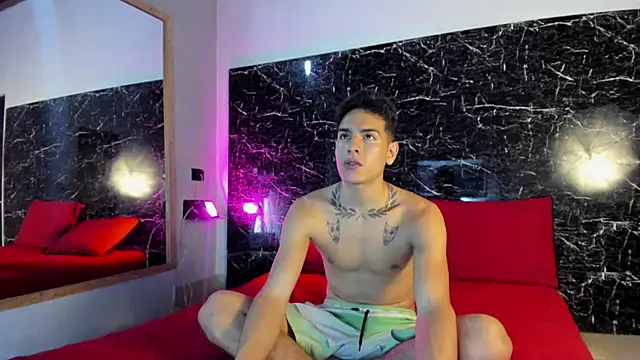 Snapshot of Couplehot__1 chatting on 7, 1, 2025 Couplehot 1 online show from 7, 1, 2025