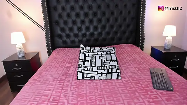 Snapshot of Iris_Thompson_ chatting on 9, 3, 2025 Iris Thompson online show from 9, 3, 2025