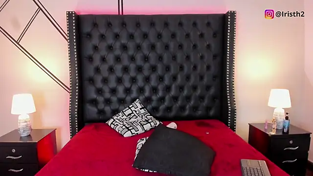 Snapshot of Iris_Thompson_ chatting on 18, 3, 2025 Iris Thompson online show from 18, 3, 2025