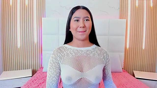 Snapshot of Iris_Thompson_ chatting on 19, 10, 2025 Iris Thompson online show from 19, 10, 2025