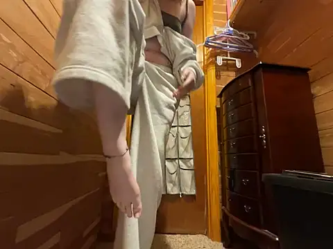 Snapshot of gingerbabe18 chatting on 2, 1, 2025 gingerbabe18 online show from 2, 1, 2025