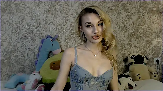 Ella Milla online show from 30, 10, 2025
