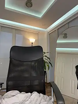 nicollefiorett online show from 20, 11, 2025