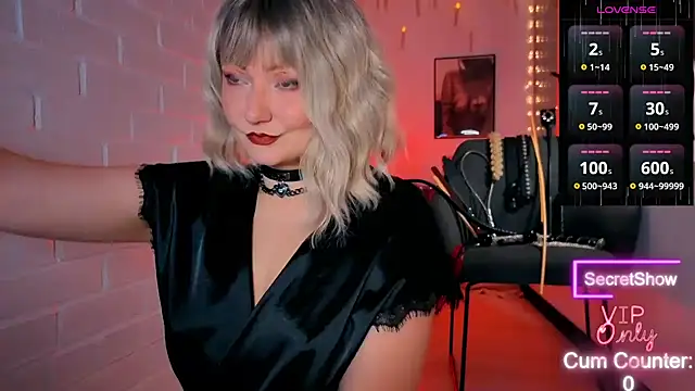 Snapshot of Sandralawrence chatting on 14, 3, 2026 Sandralawrence online show from 14, 3, 2026