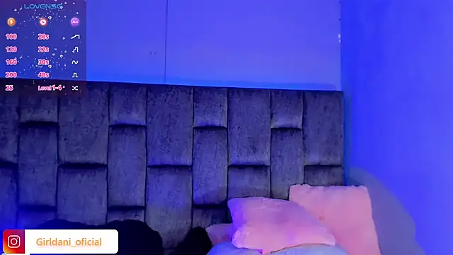 Liittle foxxxy online show from 15, 2, 2025