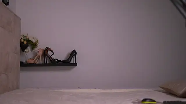 Snapshot of Mila_May_ chatting on 24, 1, 2025 Mila May online show from 24, 1, 2025