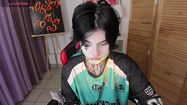 Snapshot of mekurisu chatting on 8, 11, 2025 mekurisu online show from 8, 11, 2025