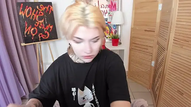 Snapshot of mekurisu chatting on 4, 12, 2025 mekurisu online show from 4, 12, 2025