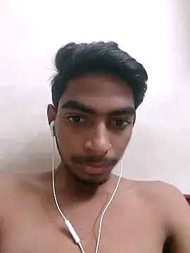 Snapshot of biggboyzz chatting on 13, 12, 2024 biggboyzz online show from 13, 12, 2024